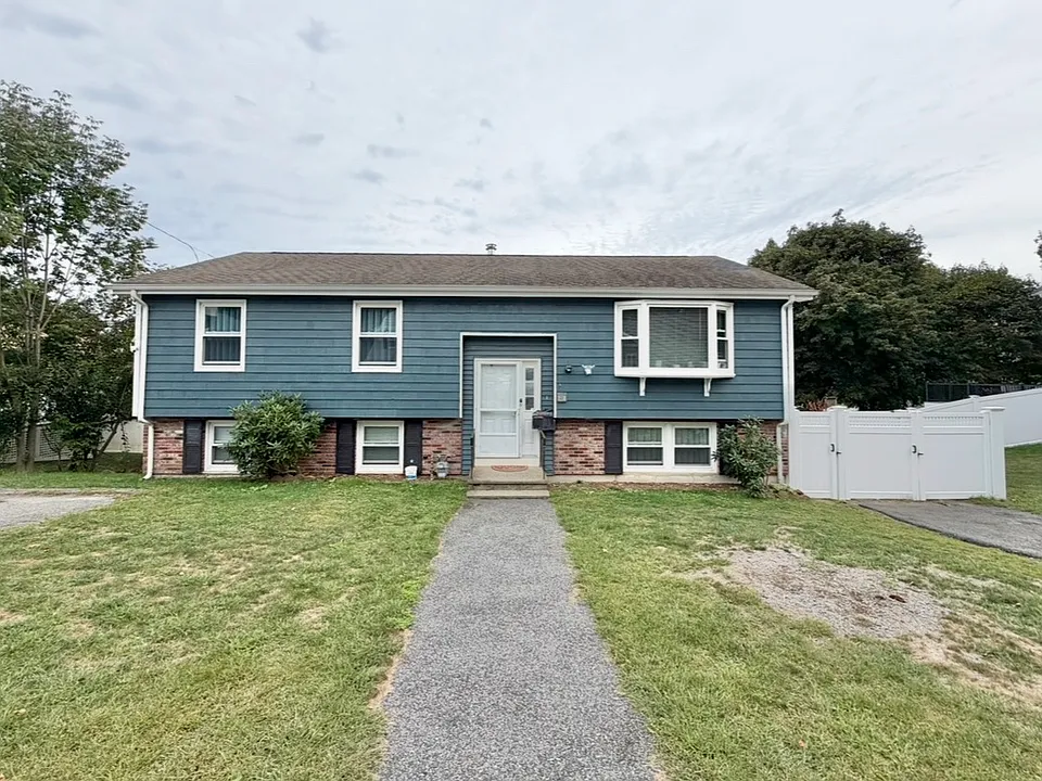 22 Dorchester St