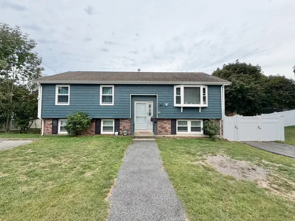 22 Dorchester St, Waltham, MA 02453