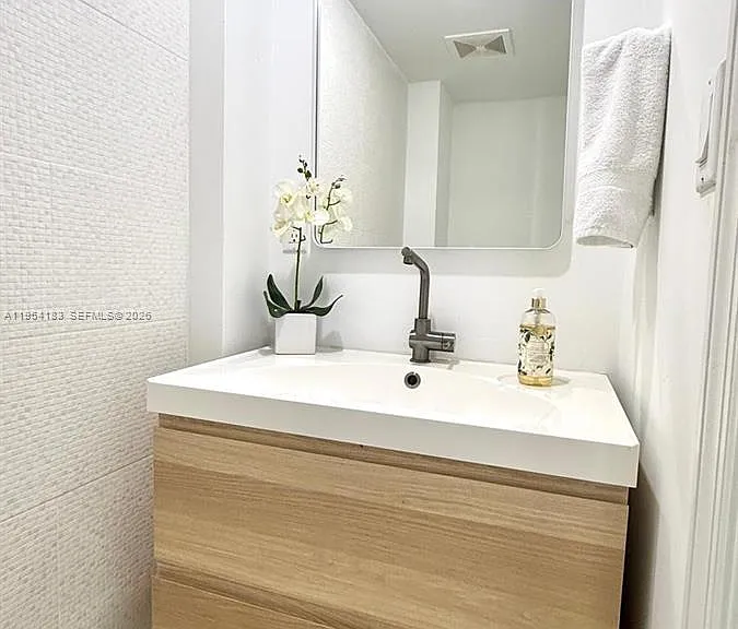 6917 Collins Ave #1206 — Photo 13
