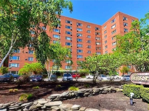 11820 Edgewater Dr APT 1012, Lakewood, OH 44107
