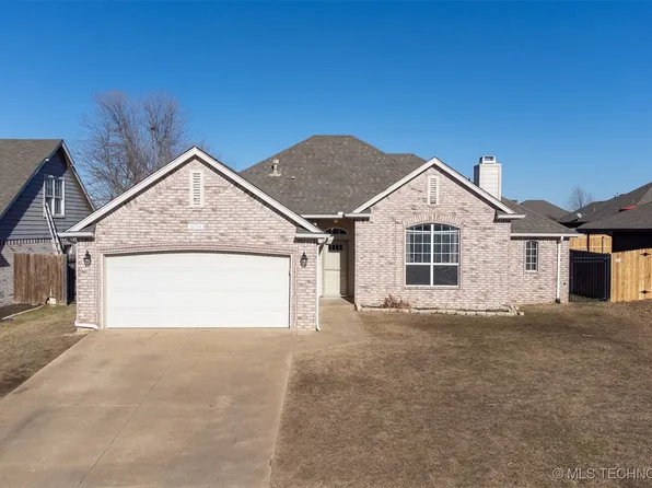 10749 E 121st St N, Collinsville, OK 74021