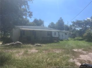 1485 Montford Rd, Maxton, NC 28364