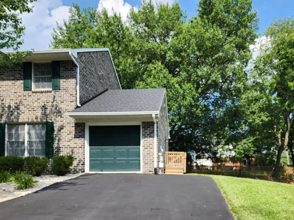 1160 Fairchild Ave, Hagerstown, MD 21742