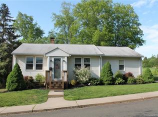 13 Strongs Ave, Portland, CT 06480