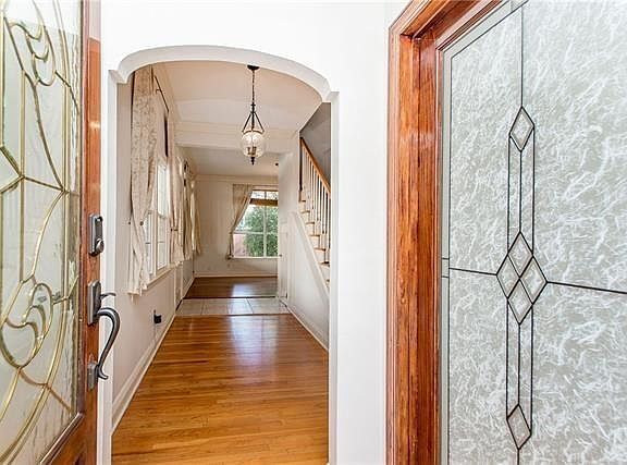 5th image of 125 Estes St