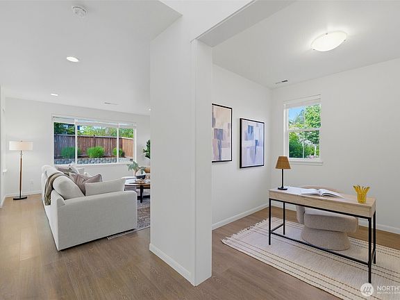 5th image of 3959 Moonlight Court
