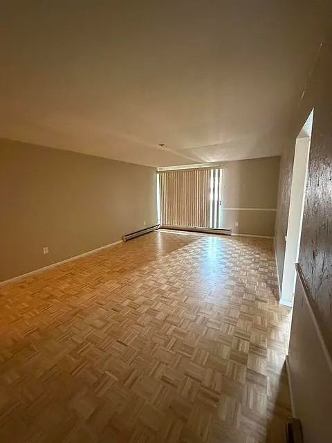 2 bed, 1.5 bath, 962 sqft, $1,550 — Photo 2