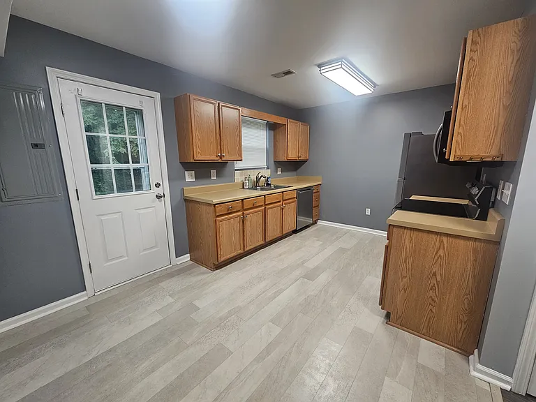568 Gray Station Rd #3 — Photo 8