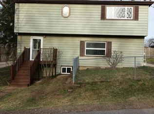 807 Paul St, McHenry, IL 60051