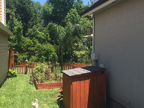 3rd image of 2853 Lantana Lakes Dr E