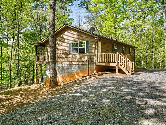 2nd image of 440 Havenwood Lane