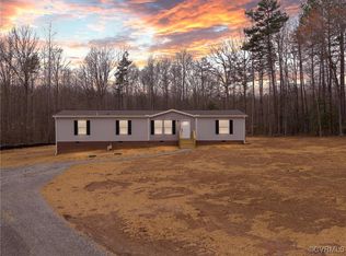 3868 County Line Rd, Kents Store, VA 23084