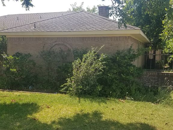 3rd image of 4821 Lomax Dr