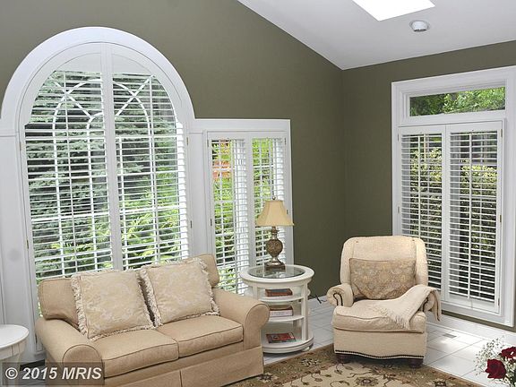 5th image of 5828 Oakland Park Dr