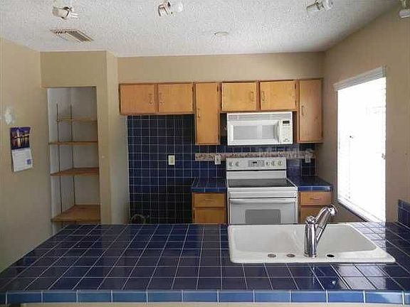 4th image of 1350 Wildwood Ct