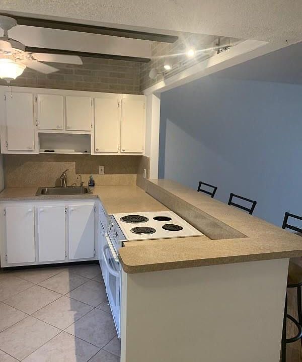 1st image of 608 NE 2nd Street #139