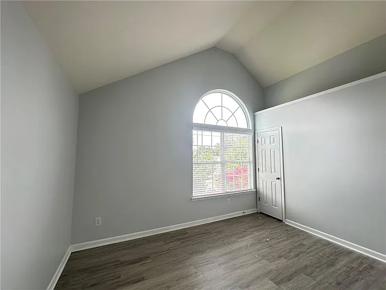1335 Rocky Shoals Ln — Photo 22