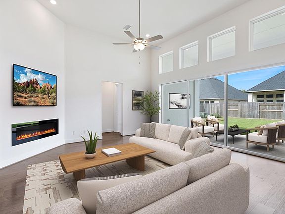 4th image of 1907 Camille Park Dr