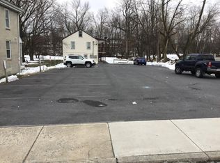 366 W Loudon St APT 3, Chambersburg, PA 17201