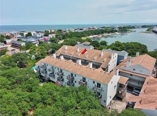 833 Little Bay Ave APT I, Norfolk, VA 23503