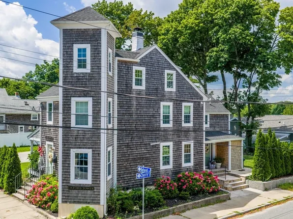 24 Oxford St, Fairhaven, MA 02719