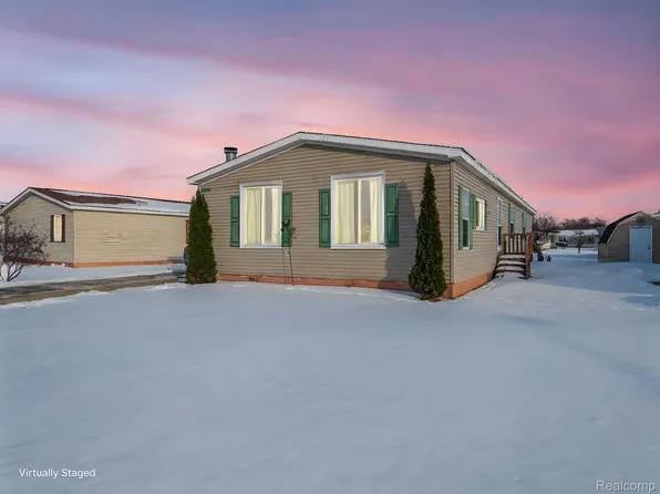 869 Trey Rdg, Monroe, MI 48161