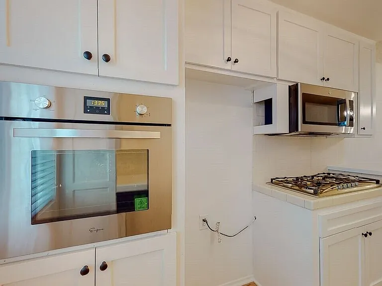 1827 Manning Ave #3 — Photo 10