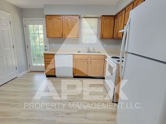 4th image of 7518 Glenwalker Ln #7520