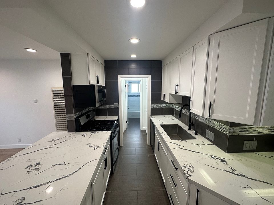 1st image of 943 Westbourne Dr APT 5