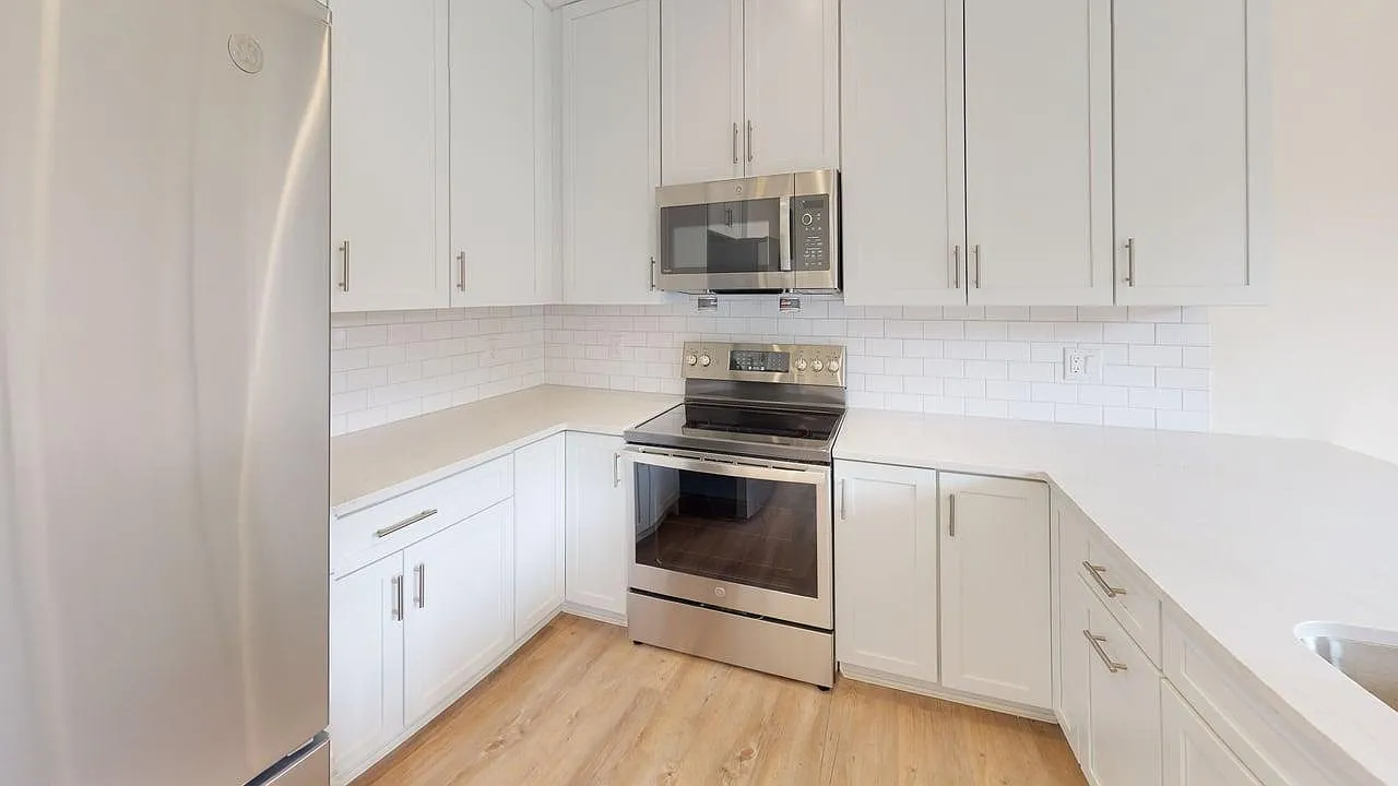 2 bed, 1200 sqft, $3,600 — Photo 4