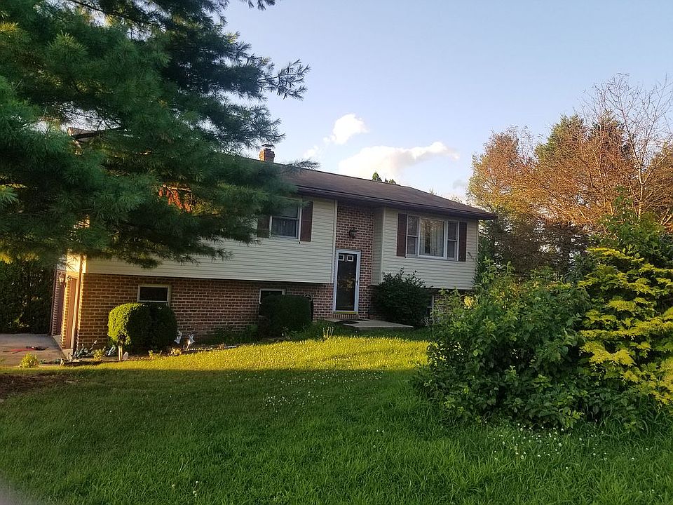 1st image of 141 Elk Dr