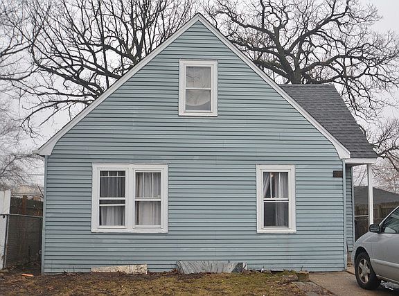 2nd image of 415 Grandview Dr