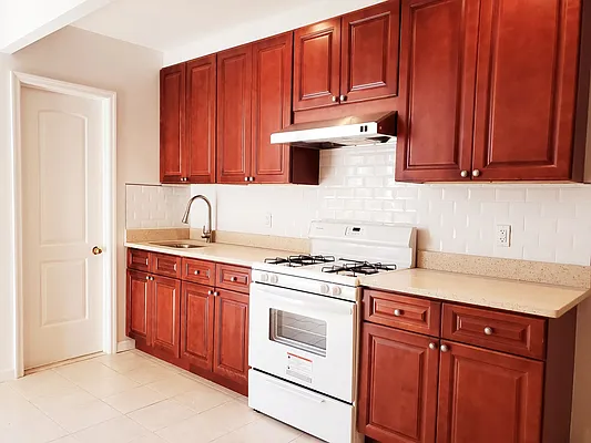 Rented by Brooklyn Property Group LLC | media 2