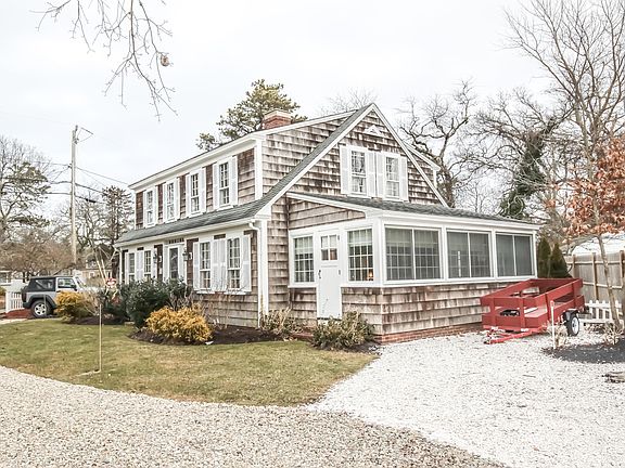 4th image of 88 Pond St