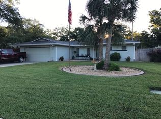 1835 Dolphin Dr, Belleair Bluffs, FL 33770