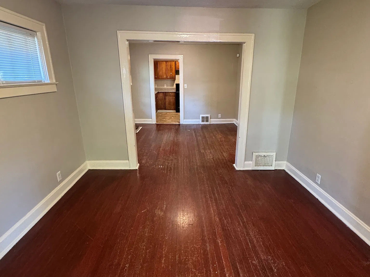 3 bed, 1196 sqft, $1,400 — Photo 2