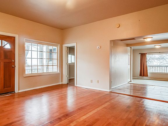 3rd image of 687 West Capitol St