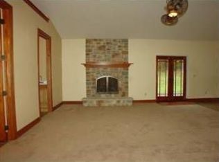 246 Summer Rd, Kimberling City, MO 65686