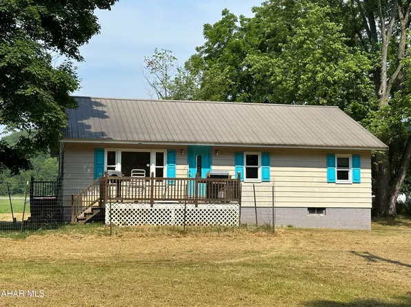 1467 Everett Rd, East Freedom, PA 16637