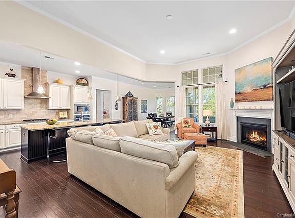 4th image of 7327 Quilbray Dr
