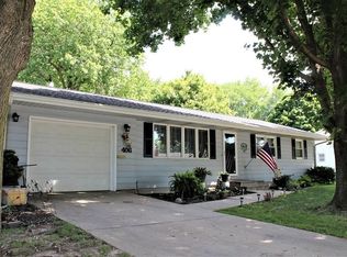 406 Elm St, Morrison, IL 61270
