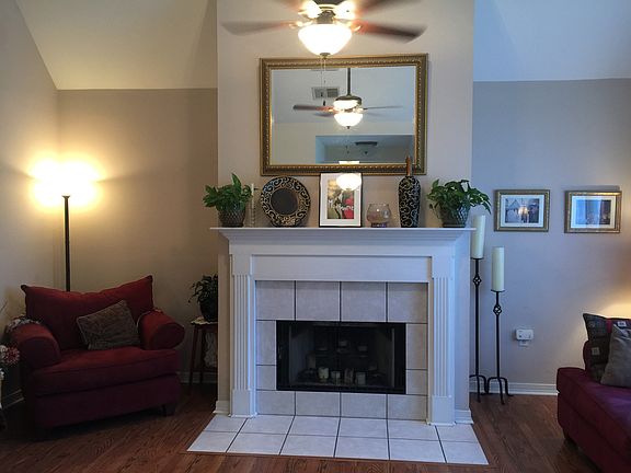 3rd image of 581 Montmartre St