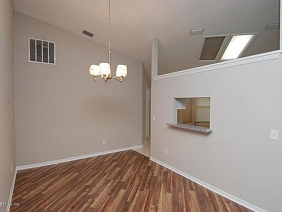 4th image of 7788 Pikes Peak Dr