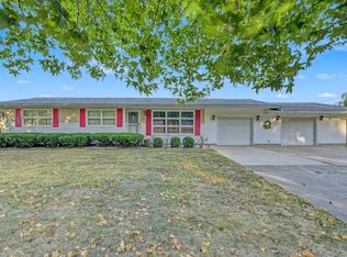 14798 Cherry St, Sesser, IL 62884