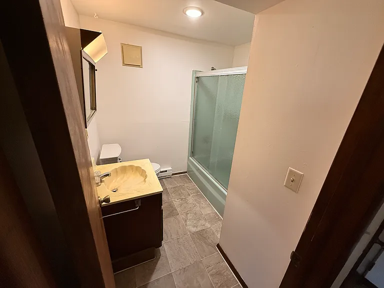 1522 10th Ave #11 — Photo 7