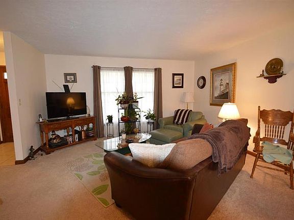 4th image of 5602 Garrow Ave
