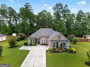 155 Savannah Dr, Senoia, GA 30276