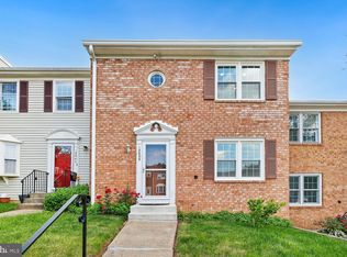 13809 Newport Ln, Chantilly, VA 20151