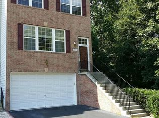 13900 Gothic Dr, Centreville, VA 20121