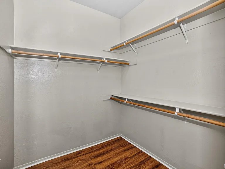 2523 S 41st Way — Photo 17